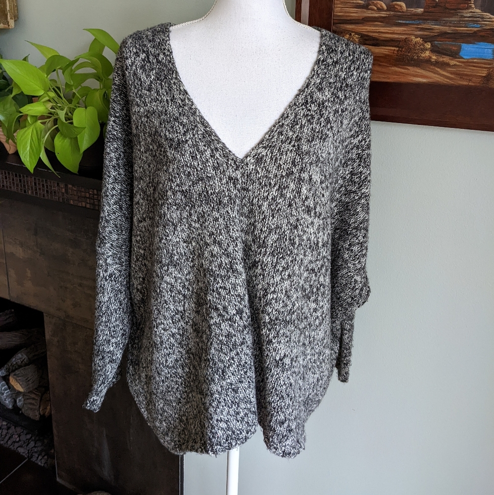Matilda Jane Marvelous Marled Vee Sweater Size Large Oversized Loose Poncho Like
